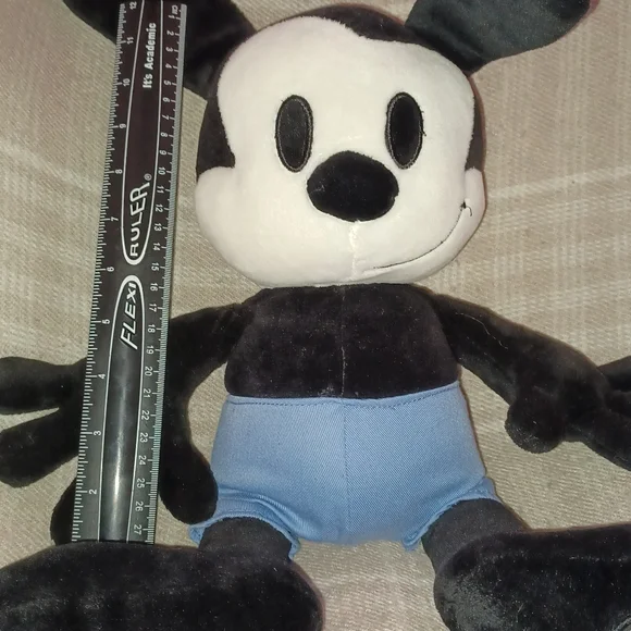 DISNEY OSWALD THE LUCKY RABBIT 17" SOFT PLUSH STUFFED. WILL MAKE A GREAT GIFT!! - Picture 1 of 6